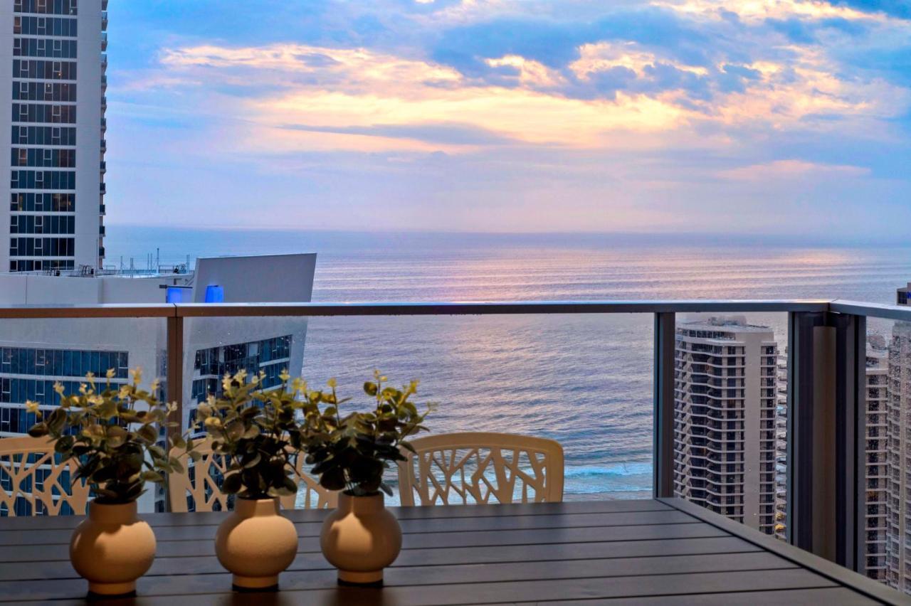 Ocean View Apartments With Balcony - Circle On Cavill - Central Location! - Self Contained & Privately Managed غولد كوست المظهر الخارجي الصورة