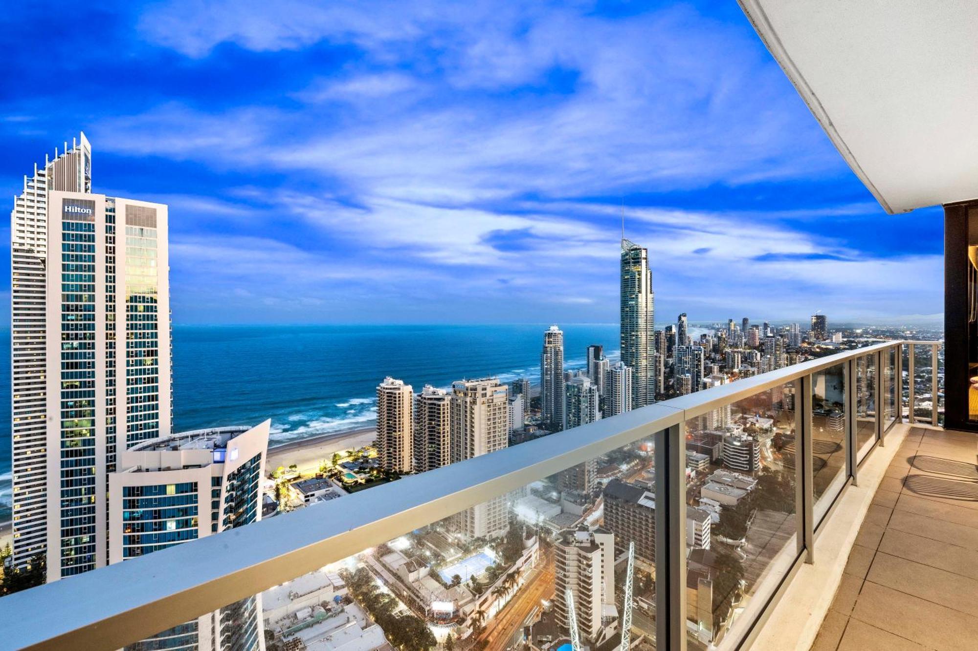 Ocean View Apartments With Balcony - Circle On Cavill - Central Location! - Self Contained & Privately Managed غولد كوست المظهر الخارجي الصورة