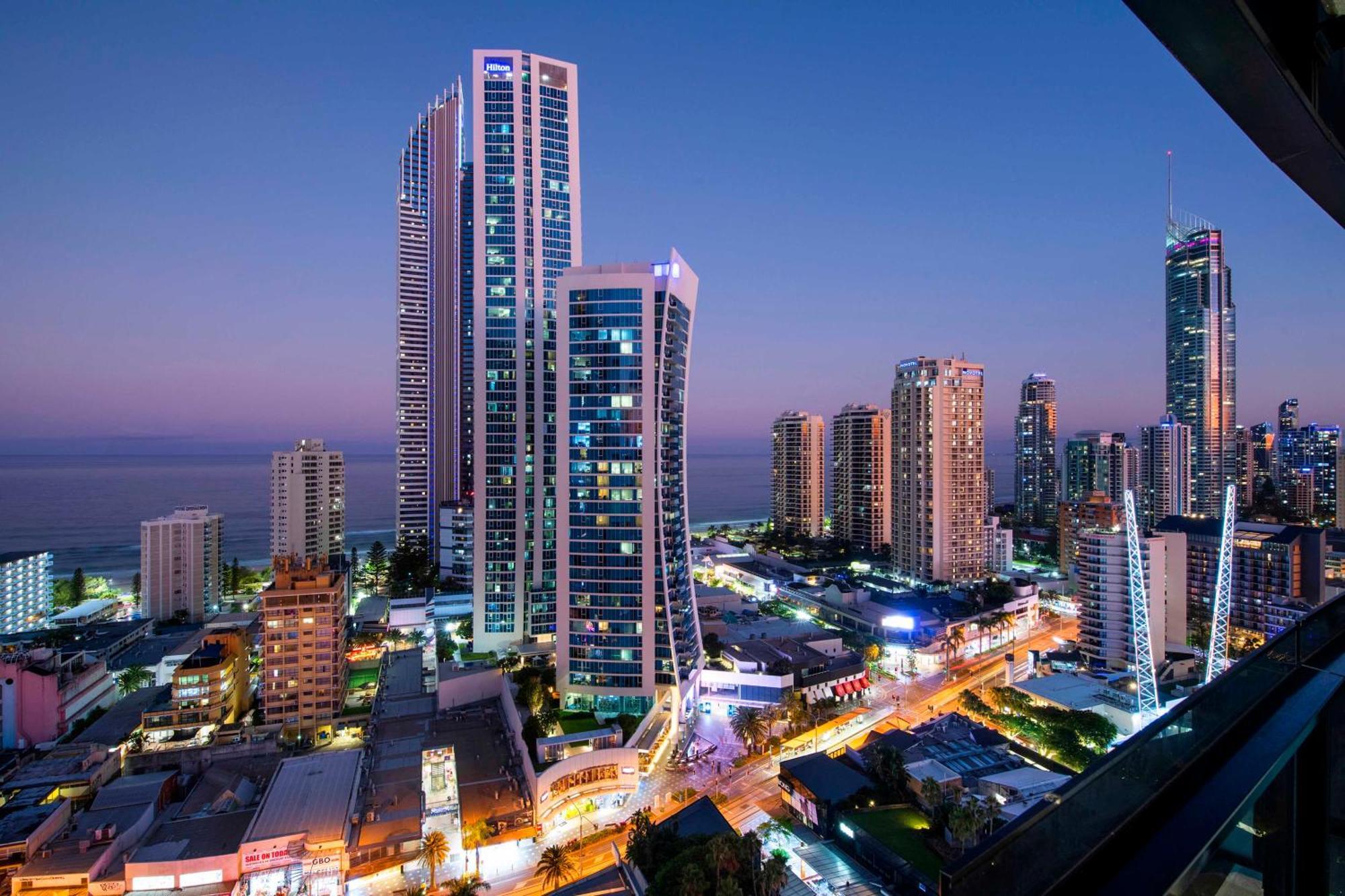 Ocean View Apartments With Balcony - Circle On Cavill - Central Location! - Self Contained & Privately Managed غولد كوست المظهر الخارجي الصورة