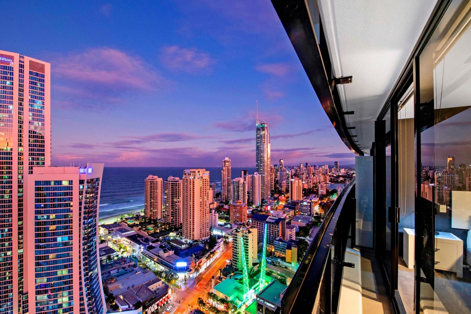 Ocean View Apartments With Balcony - Circle On Cavill - Central Location! - Self Contained & Privately Managed غولد كوست المظهر الخارجي الصورة