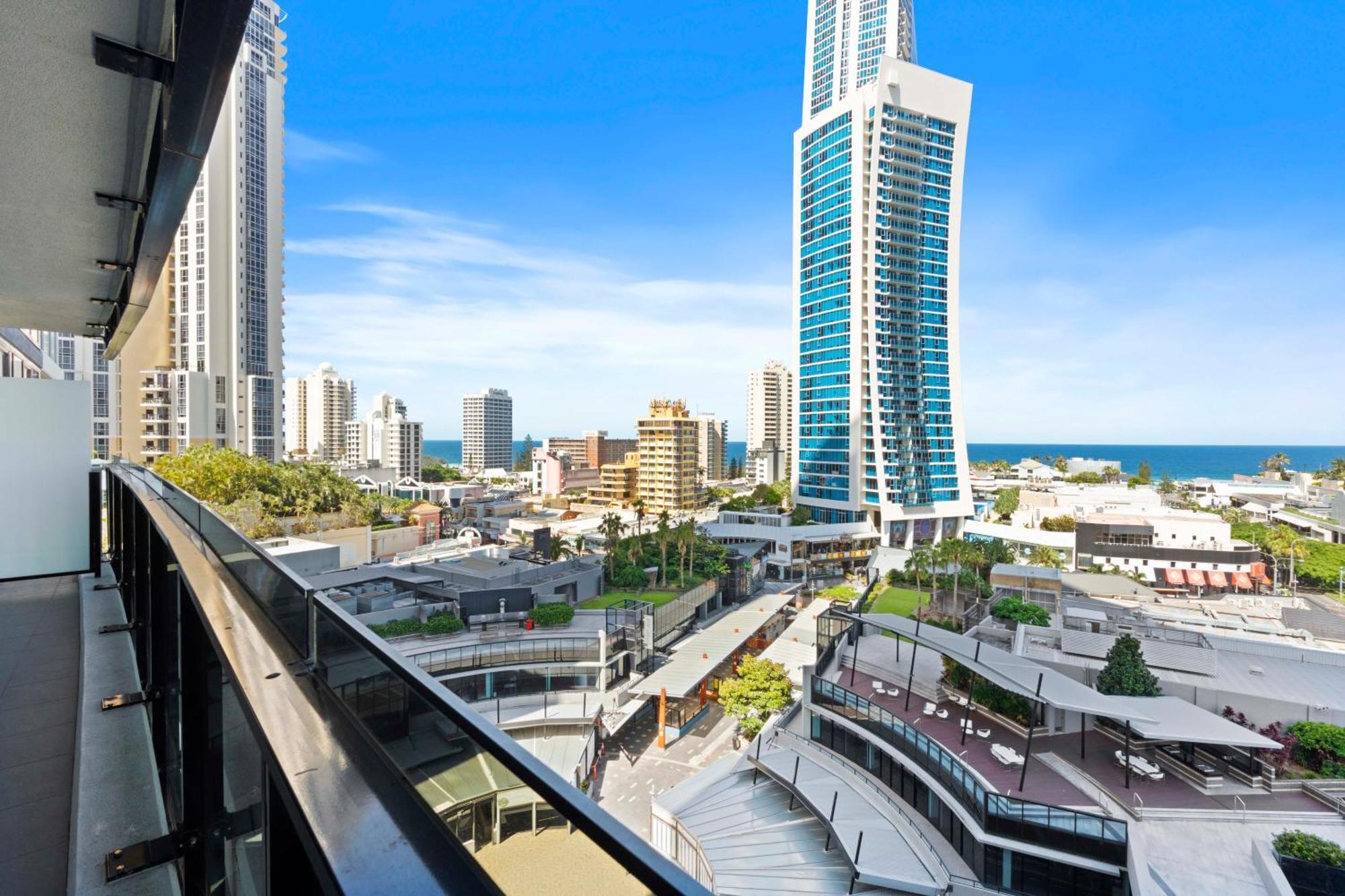 Ocean View Apartments With Balcony - Circle On Cavill - Central Location! - Self Contained & Privately Managed غولد كوست المظهر الخارجي الصورة